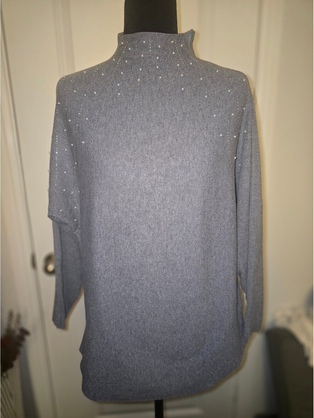 Luna XL Gray Pullover Sweater with Pearl Detail